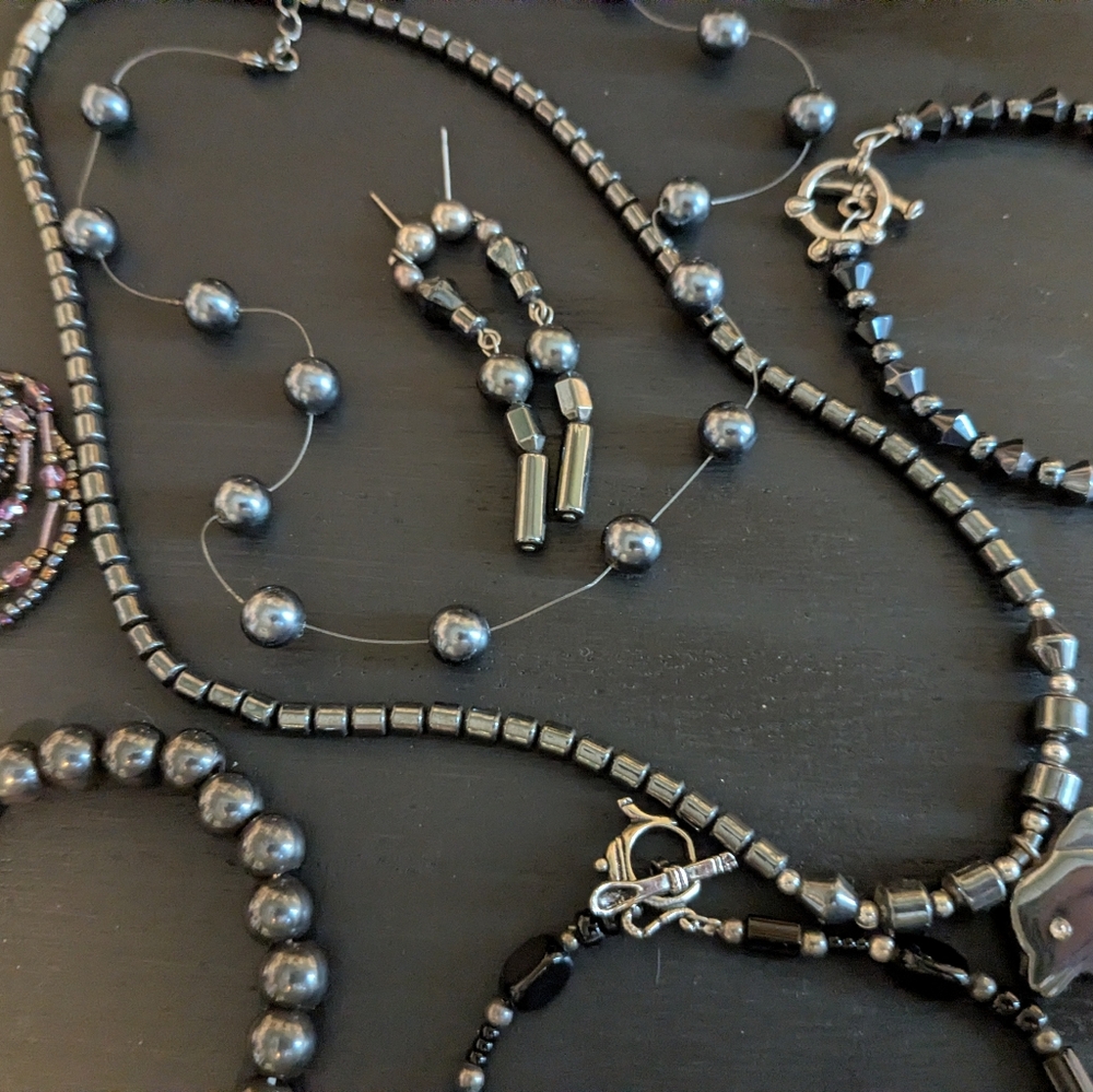 Hematite Bead Jewelry Set with Shark Pendant - Dark Gray - Picture 5 of 8
